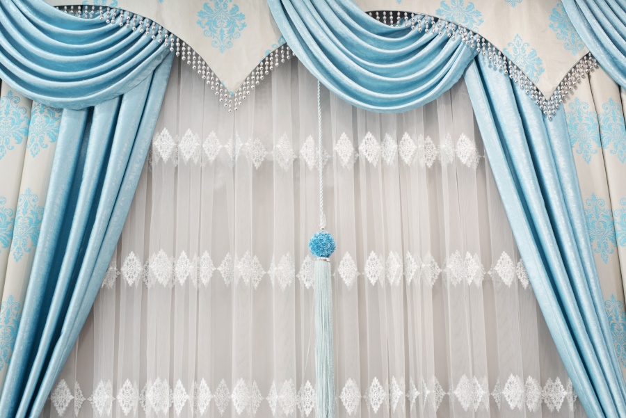 Пошив мягкого ламбрекена на ленте - изображение 1 - заказать онлайн в салоне штор Benone в Куровском